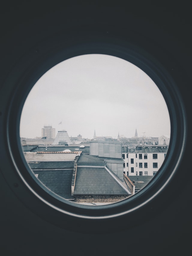 marten bjork yZNGVL fWj8 unsplash - Bricolaris